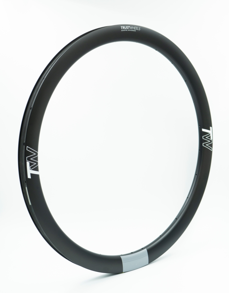 Trust Wheels Llanta M4231HL 700c 24h